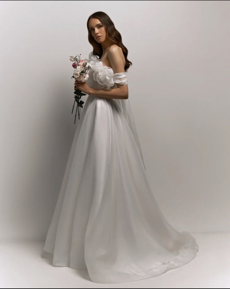 Свадебное платье Softly а-силуэт (принцесса) айвори, из фатина, из атласа, длинное, в пол, подходит беременным, фото, коллекция 2024
