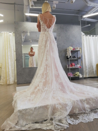Свадебное платье Headstrong Begonia купить в Минске