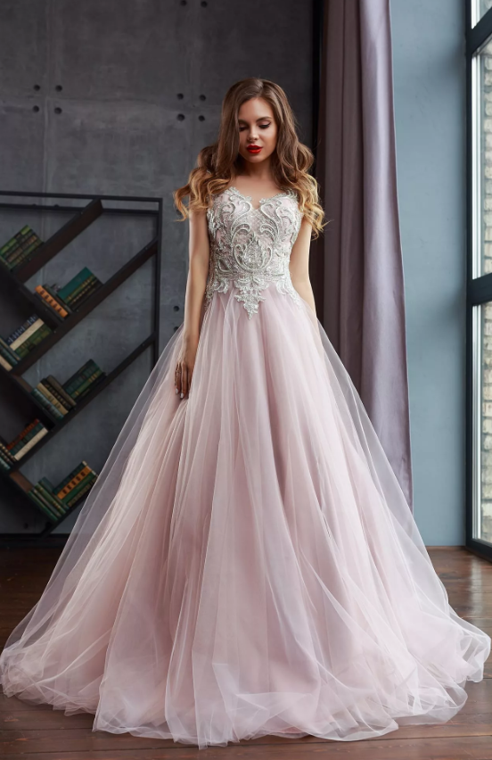 Свадебные платья розового цвета 2023. Фото 12
