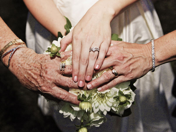 Сборы жениха и невесты: как превратить это в увлекательную фотосессию. Фото 11