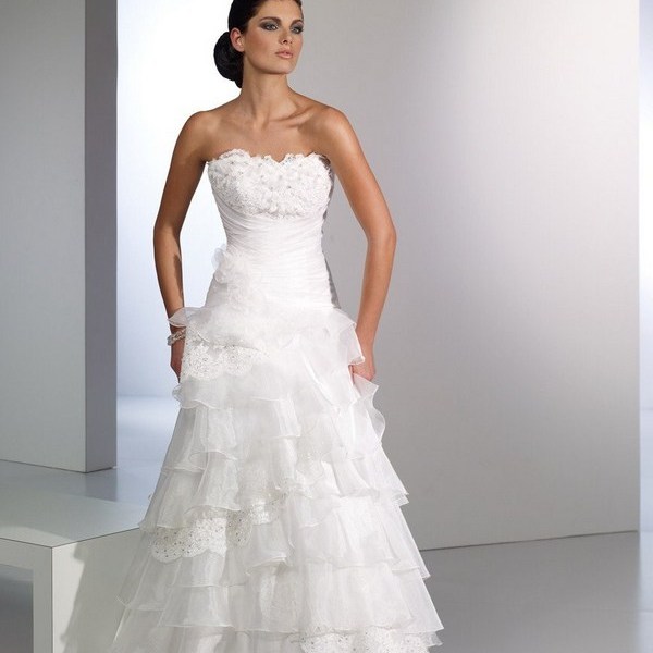 Какой оттенок белого выбрать для свадебного платья. Фото 8
