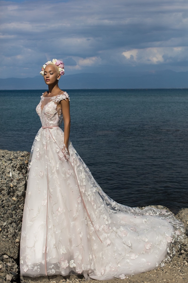 Свадебное платье Beautiful Kataleya (Daria Karlozi) прямое айвори, длинное, фото, коллекция 2020