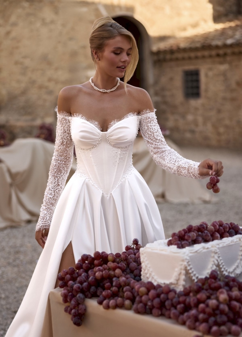 Свадебное платье Camelia бальное (пышное) айвори, из атласа, длинное, в пол, пышное, фото, коллекция 2026