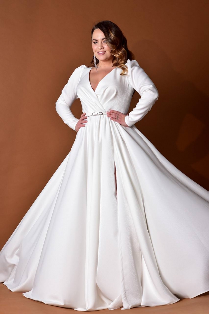 Свадебное платье Джоан а-силуэт (принцесса) белое, из атласа, закрытое, длинное, в пол, пышное, подходит беременным, большого размера, фото, коллекция 2023