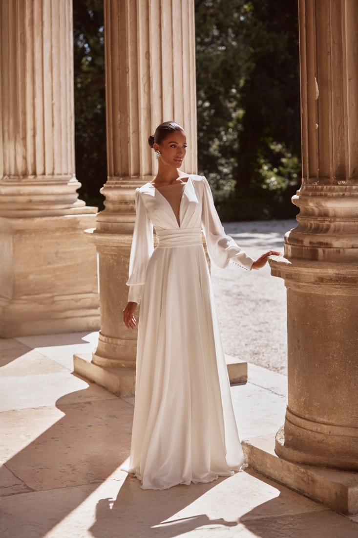 Свадебное платье Adele прямое айвори, длинное, в пол, большого размера, фото, коллекция 2026