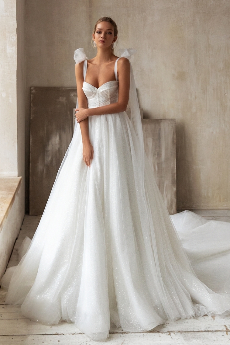 Свадебное платье Linsday а-силуэт (принцесса) белое, из фатина, из атласа, фото, коллекция 2021