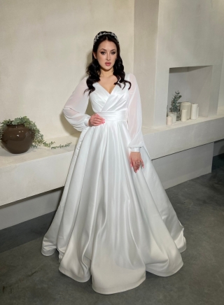 Стильное атласное свадебное платье купить в Минске