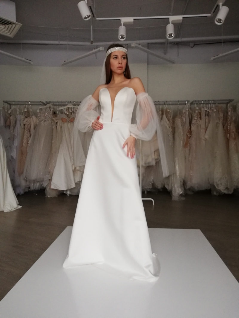 Свадебное платье Sunrise а-силуэт (принцесса) айвори, из атласа, длинное, в пол, фото, коллекция 2021