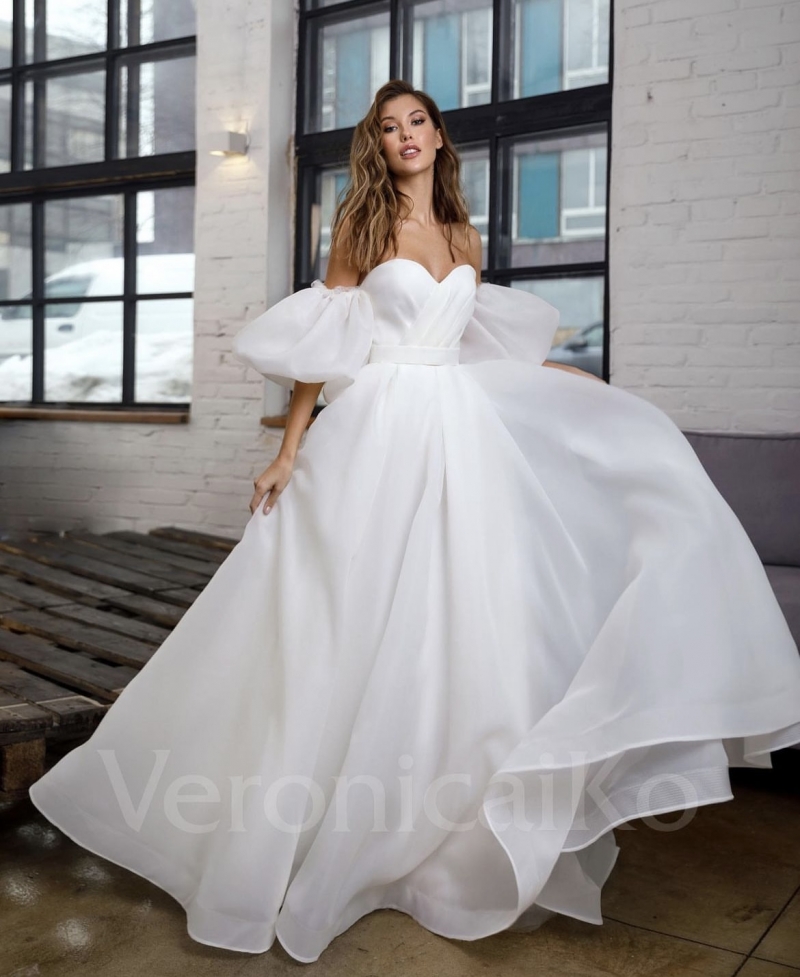 Свадебное платье Ariana а-силуэт (принцесса) белое, из фатина, длинное, в пол, пышное, фото, коллекция 2024