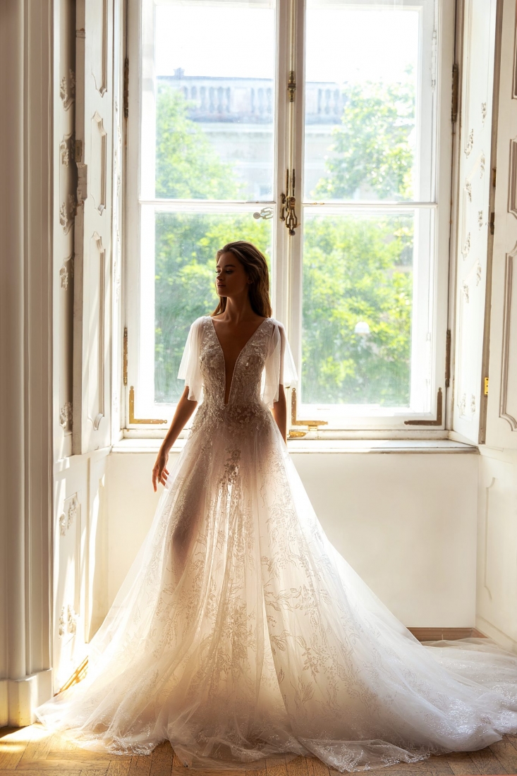 Свадебное платье Luna а-силуэт (принцесса) белое, из фатина, фото, коллекция 2021